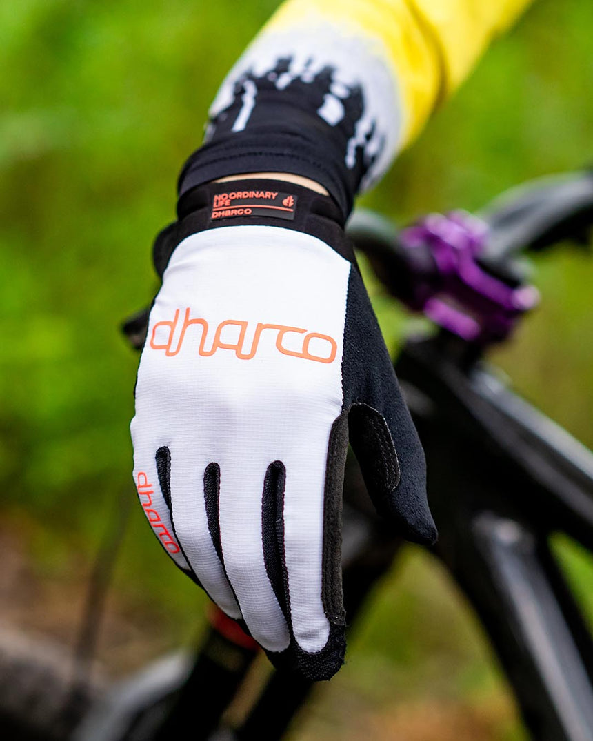 Womens Race Glove | White | WOMENS GLOVES | DHaRCO | Image 3 of 3