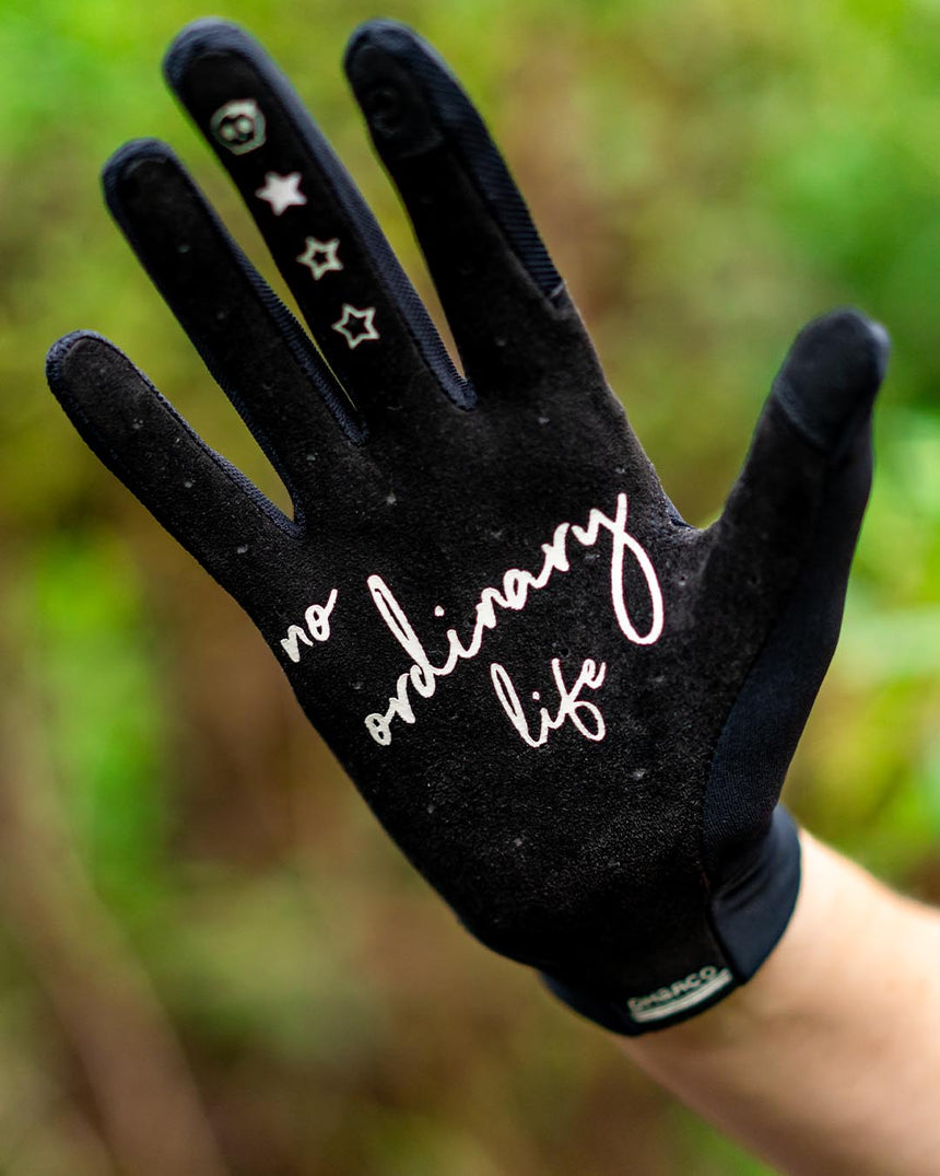Womens Trail Glove | Black | WOMENS GLOVES | DHaRCO | Image 4 of 4
