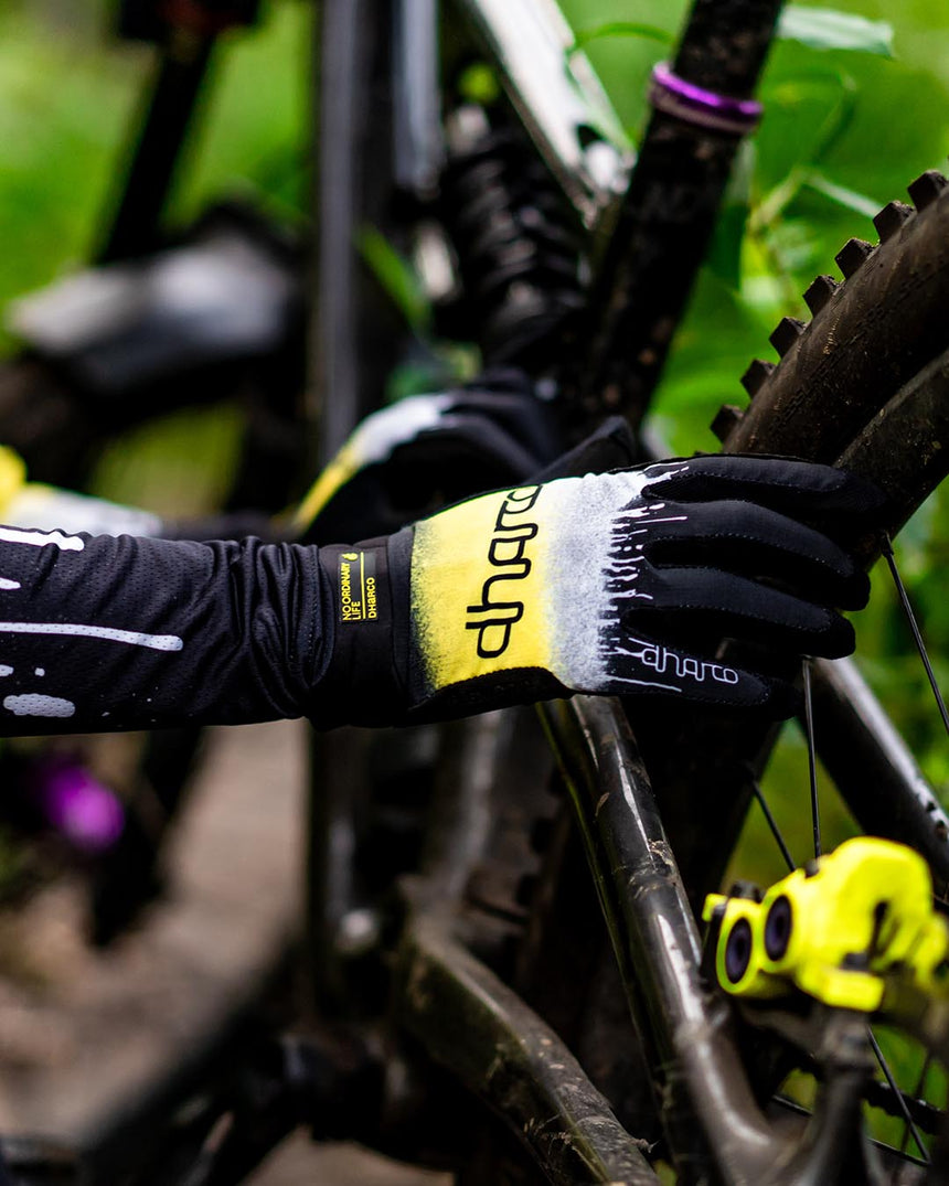 Womens Race Glove | Acid Rain | WOMENS GLOVES | DHaRCO | Image 3 of 4