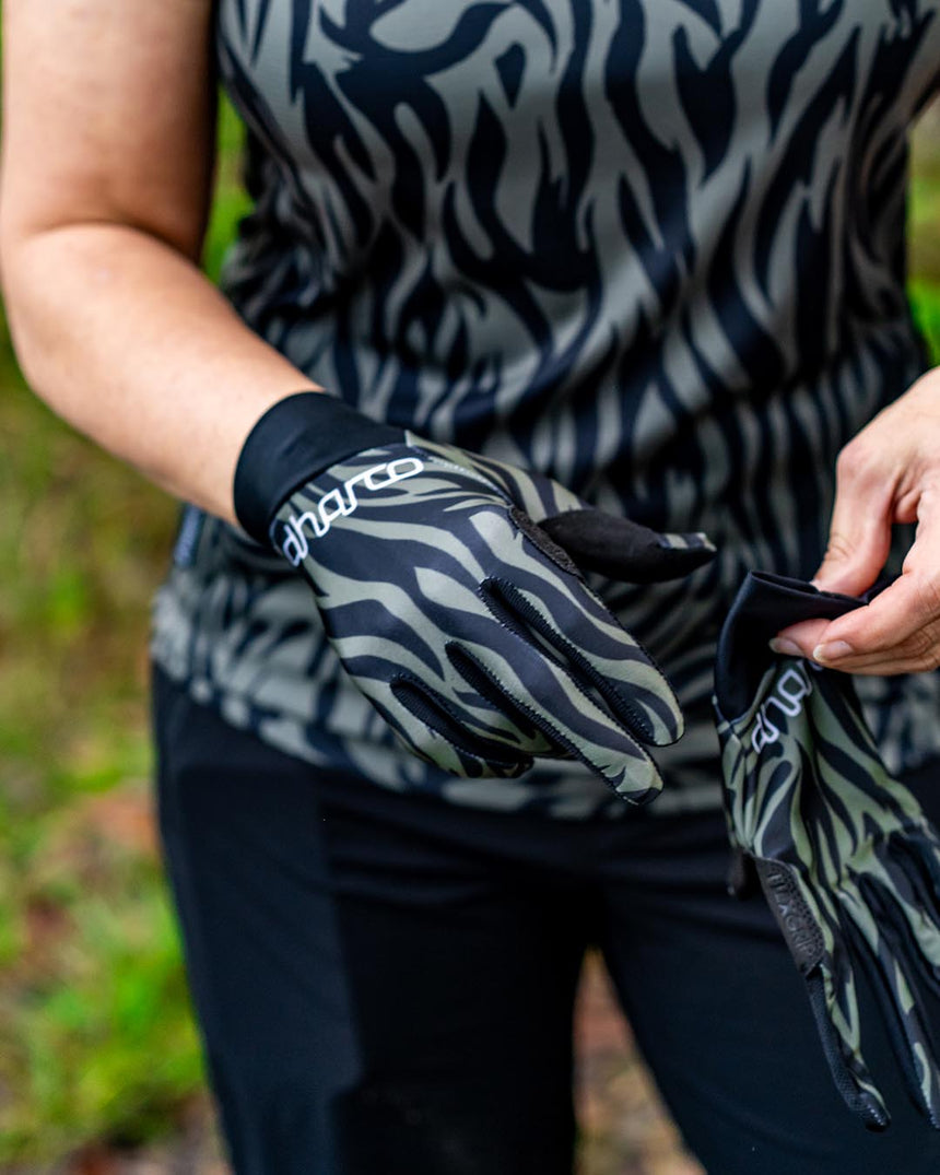 Womens Trail Glove | Cypress | WOMENS GLOVES | DHaRCO | Image 5 of 5