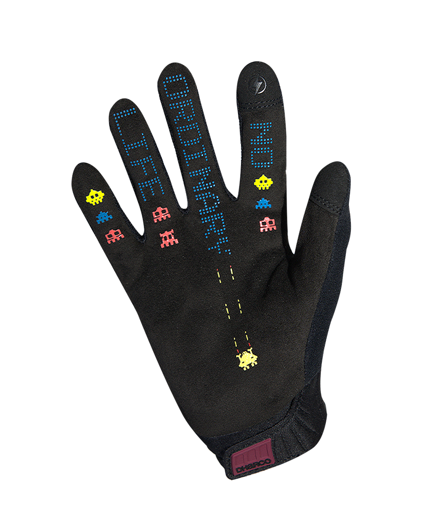 Youth Race Glove | Sangria | YOUTH GLOVES | DHaRCO | Image 2 of 2