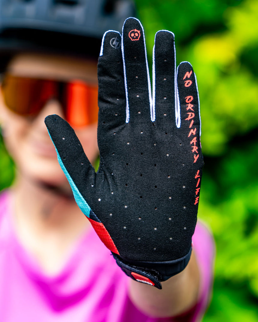 Womens Gravity Gloves | Jinx | WOMENS GLOVES | DHaRCO | Image 4 of 4