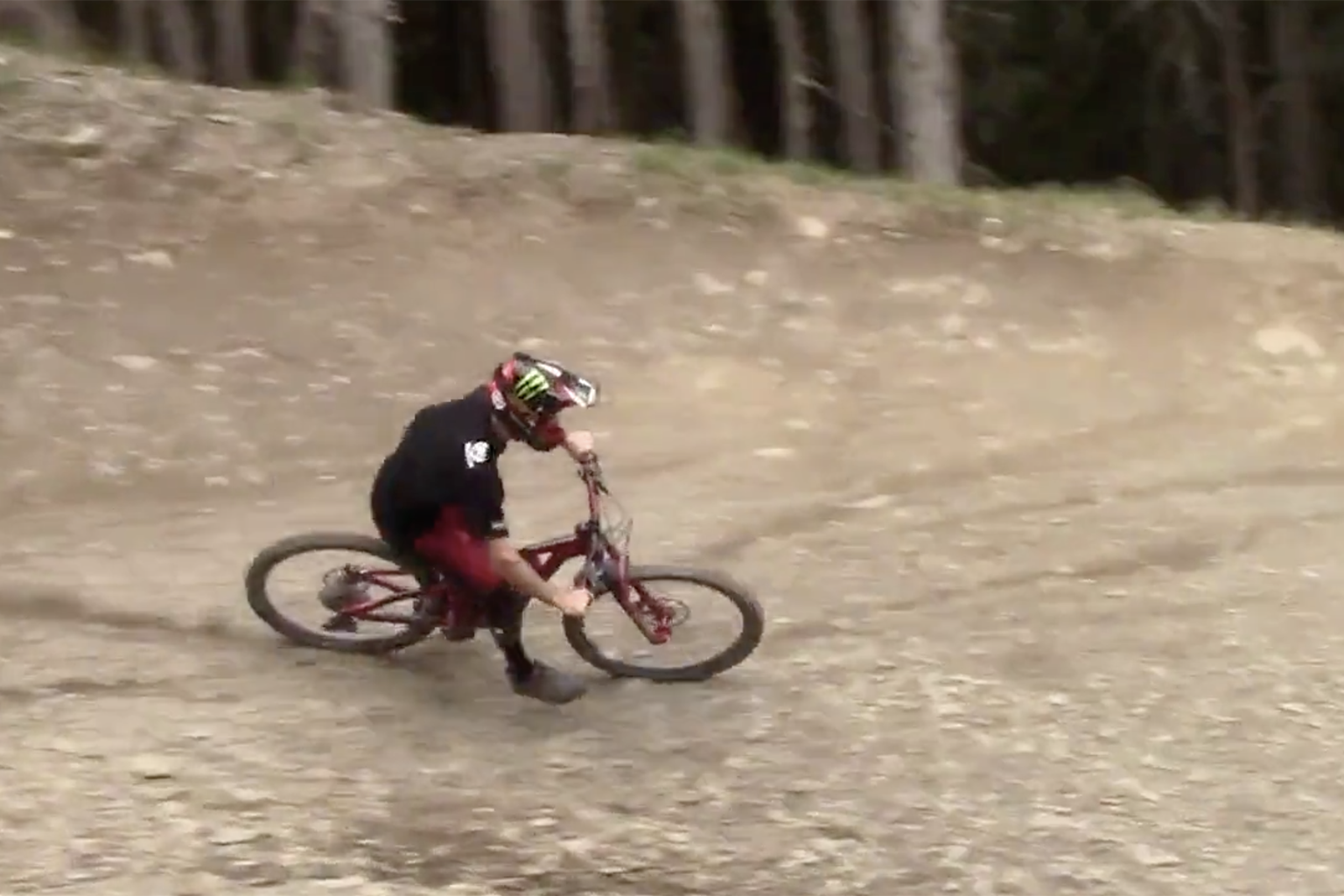 METAL MONDAY - CONNOR FEARON