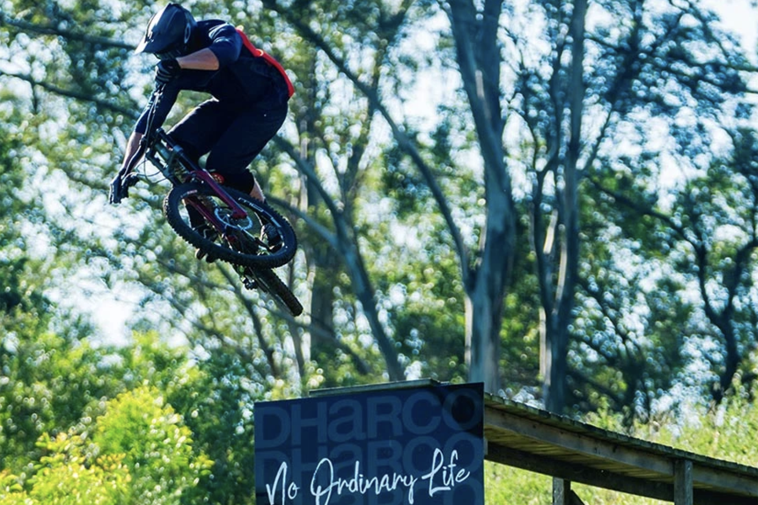 KYLE STRAIT VISITS SYDNEY