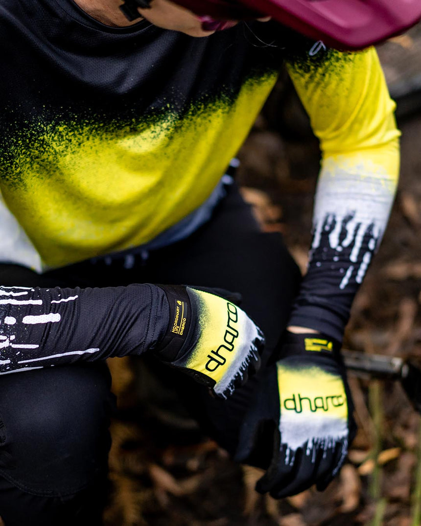 Womens Race Glove | Acid Rain | WOMENS GLOVES | DHaRCO | Image 4 of 4