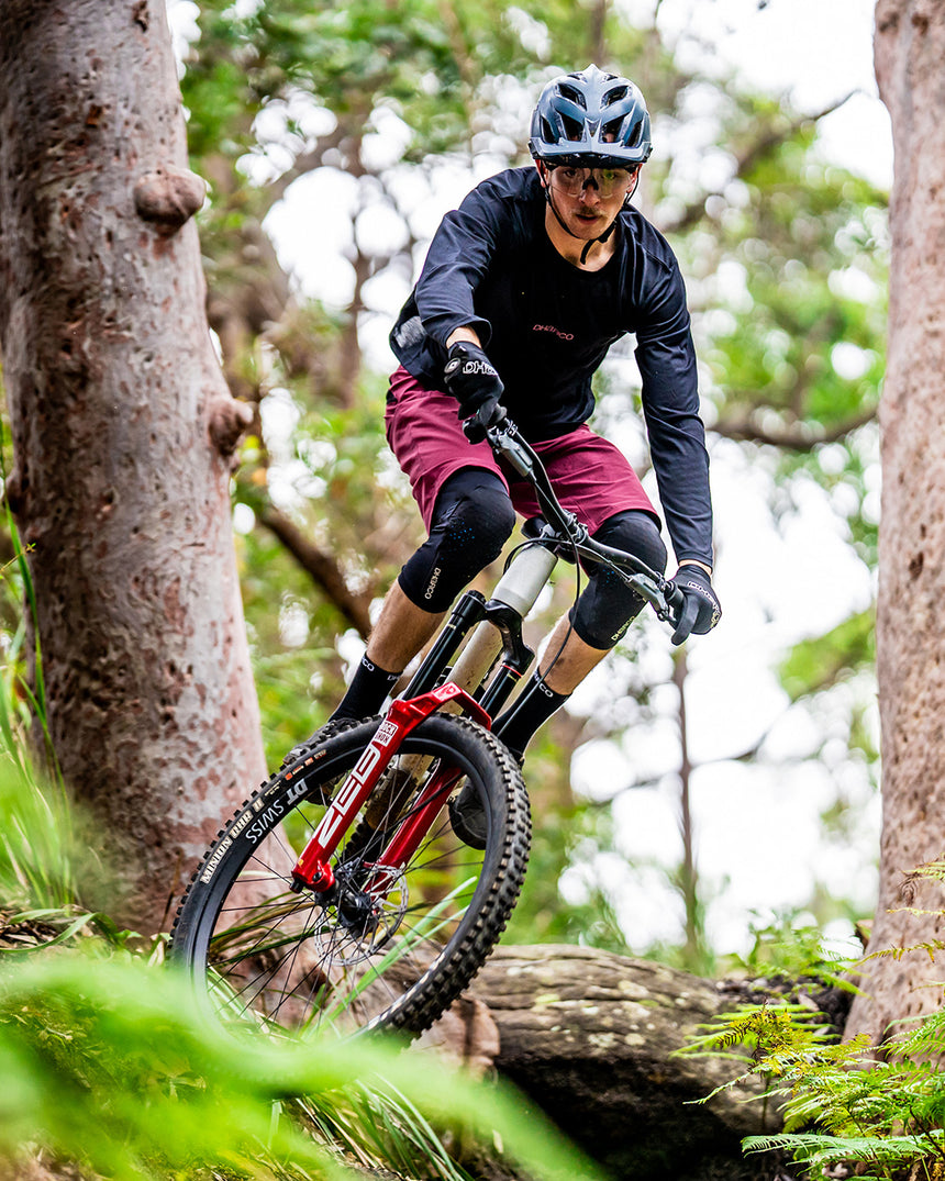 Trail Knee Pad | Knee | UNISEX PROTECTION | DHaRCO | Image 5 of 6
