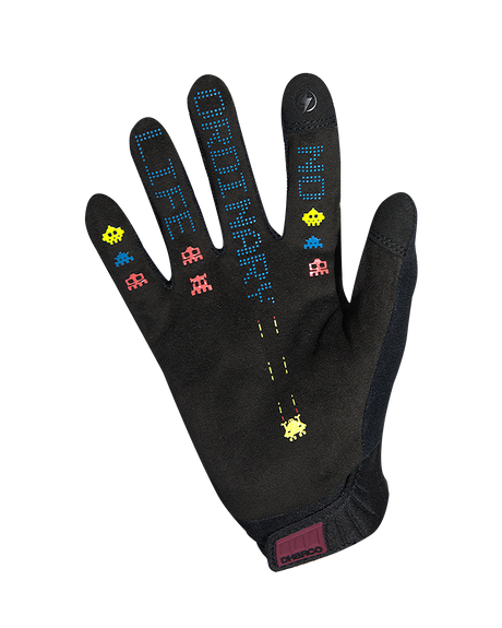 Youth Race Glove | Sangria | YOUTH GLOVES | DHaRCO | Image 2 of 2