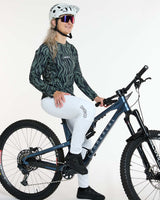 Womens Gravity Jersey | Cypress | Long Sleeves | WOMENS TOPS | DHaRCO | Image 6 of 6