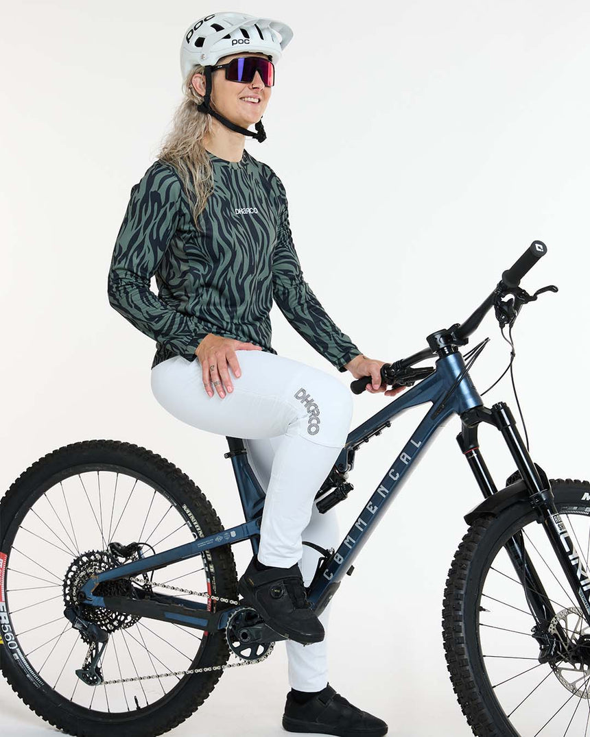 Womens Gravity Jersey | Cypress | Long Sleeves | WOMENS TOPS | DHaRCO | Image 6 of 6